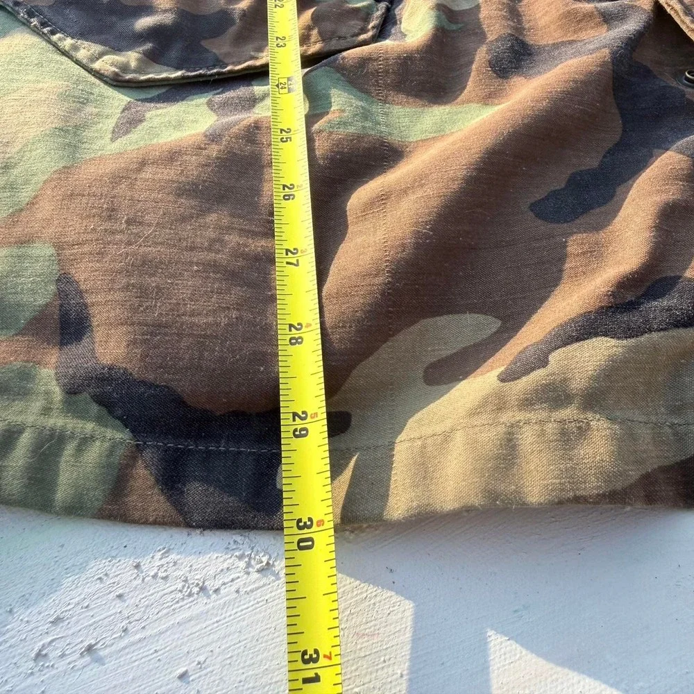 US Army vintage woodland camo jacket size m